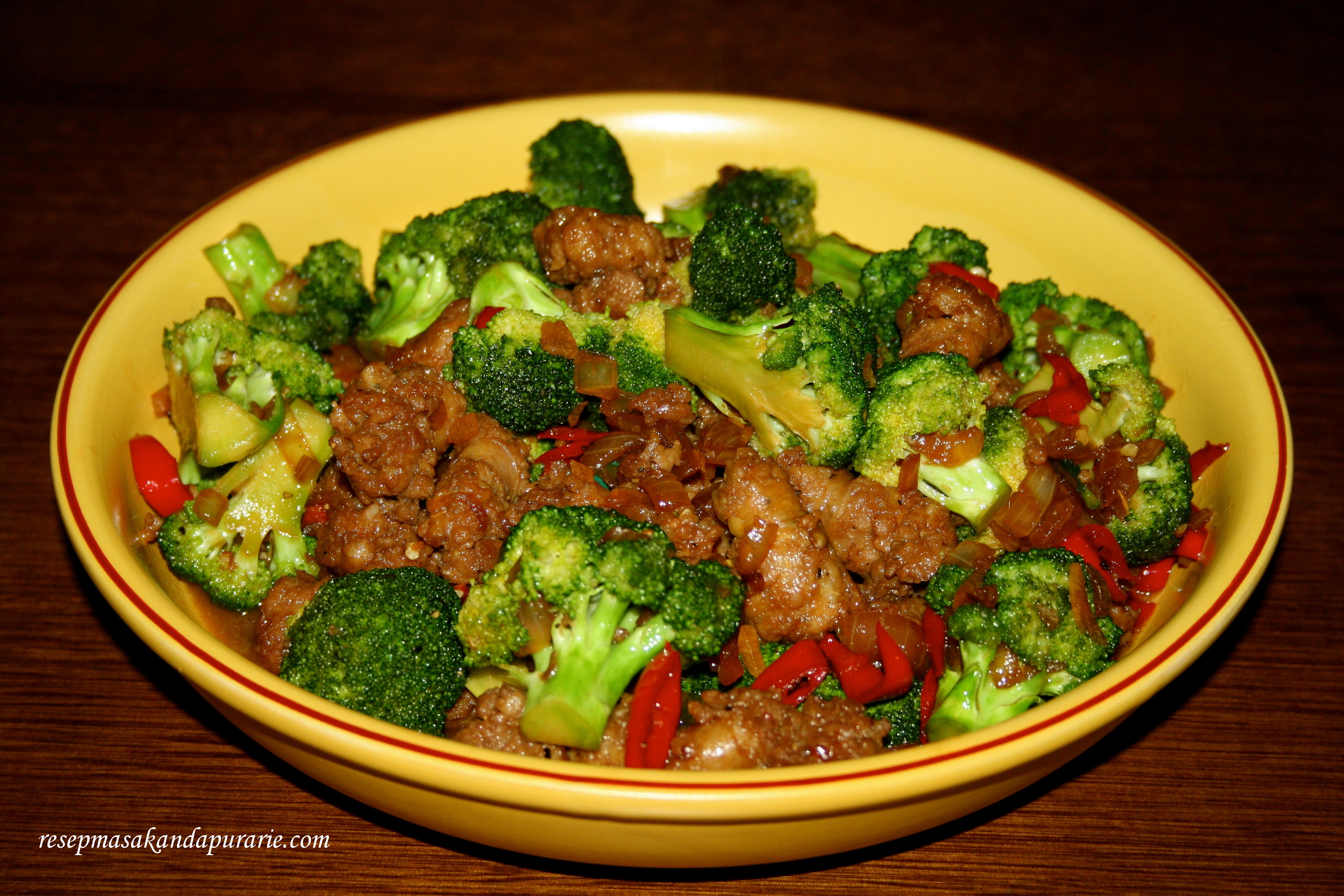 Resep Cara Membuat Semur Brokoli Sosis - Resep Masakan Dapur Arie